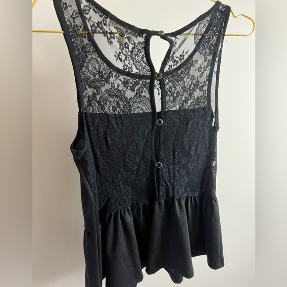 Lace Peplum Tank Blouse / Top - Picture 4 of 5